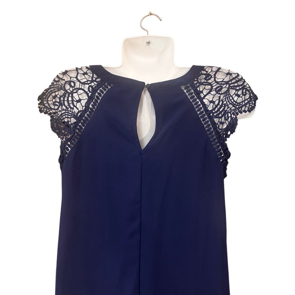 Altar'd State Women's Navy Crochet Cap Sleeve Shift Dress Lined Flowy Charm SZ M - Picture 4 of 8